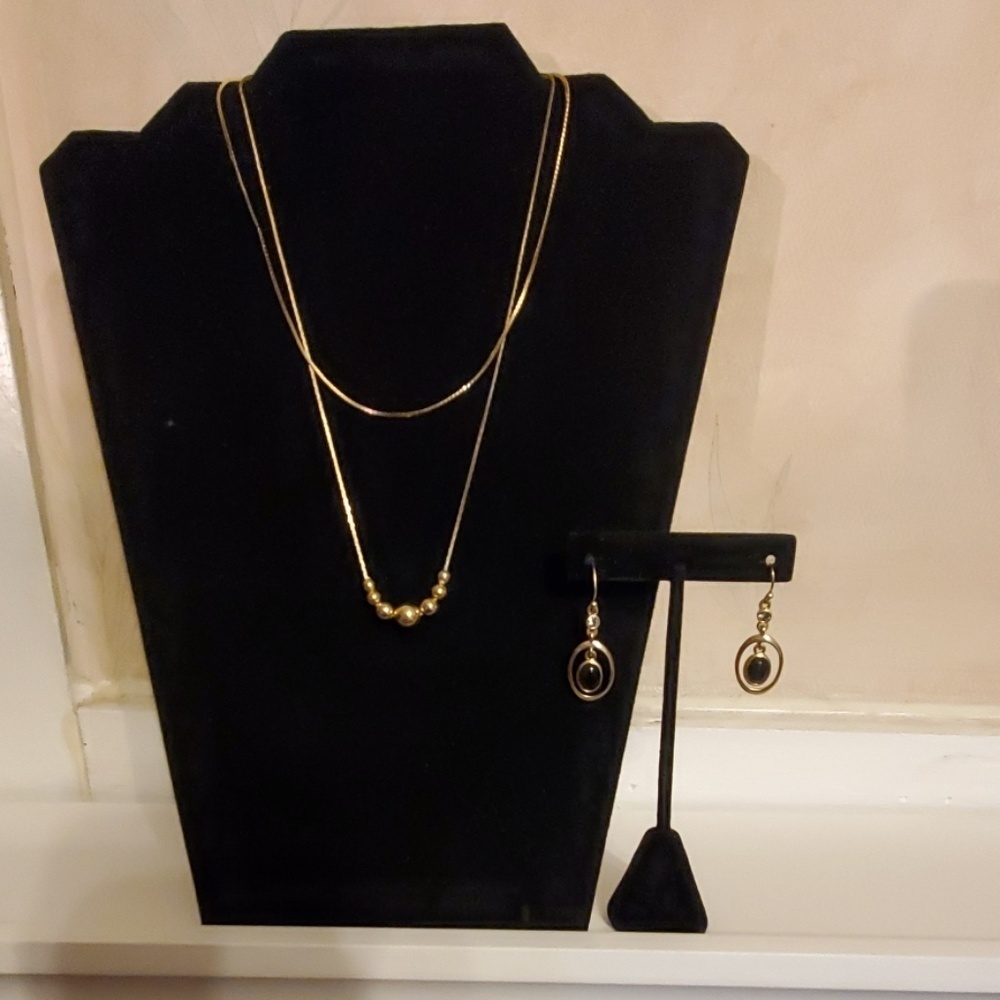 📿👂💍 Necklaces and earrings set